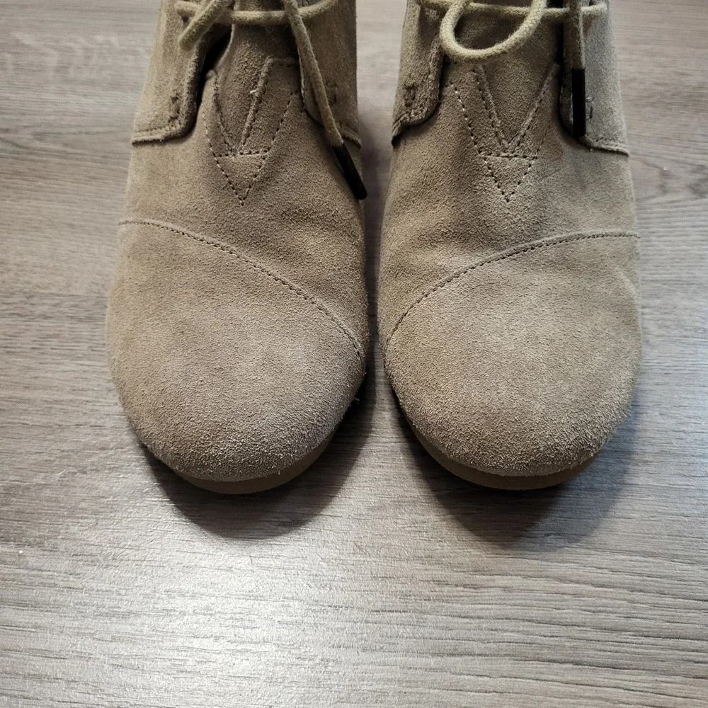 Toms women size